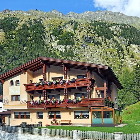 Apart Alpina Huben Längenfeld Esterno foto