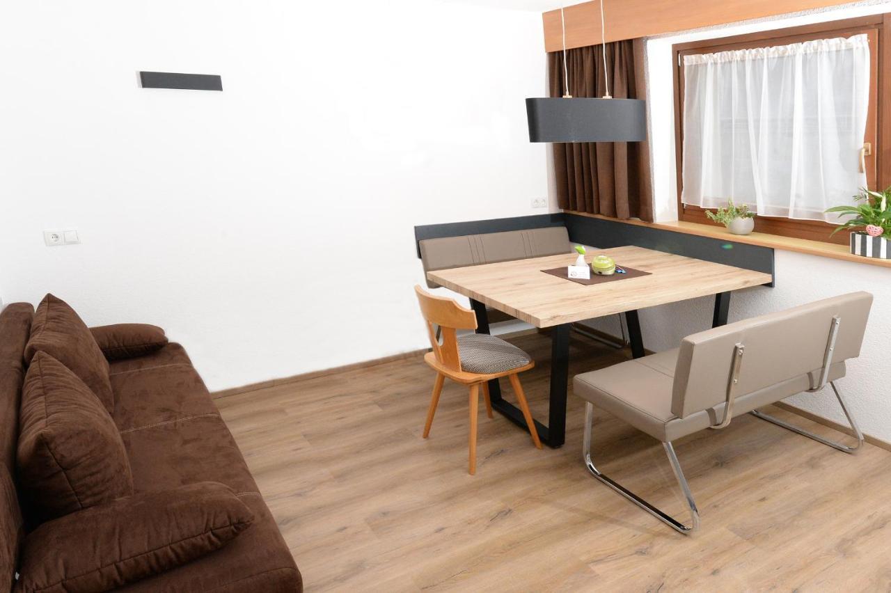 Apart Alpina Huben Längenfeld Esterno foto