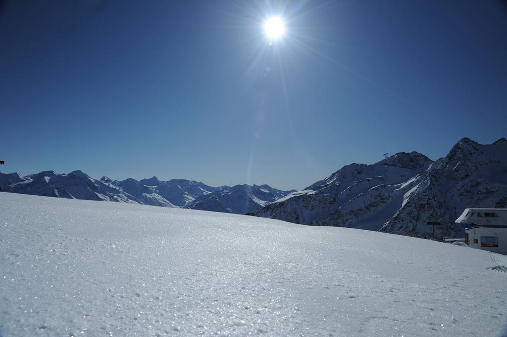 Apart Alpina Huben Längenfeld Esterno foto